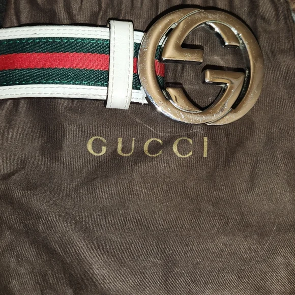 Gucci Hi-top leather sneakers with matching belt set. Size 100/40